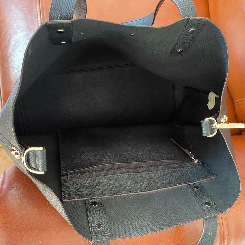 Kate Spade Large Tote - Picture 8 of 15